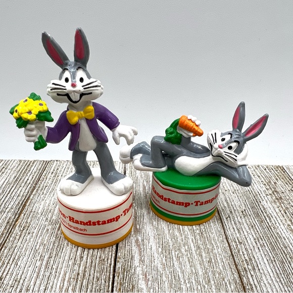 Vintage 1983 Warner Bros Bugs Bunny Figurine and Rubber Stamp Set of Two Bully - Picture 8 of 10